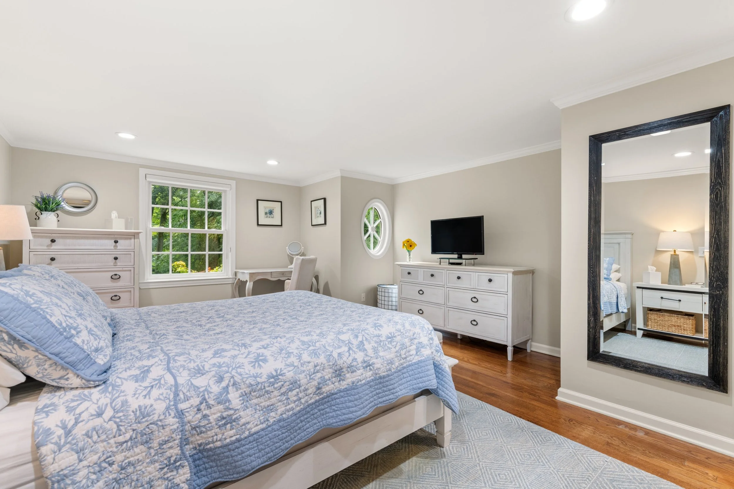 Primary-suite_228-Bayberry-Lane-Westport-CT_043-.jpg