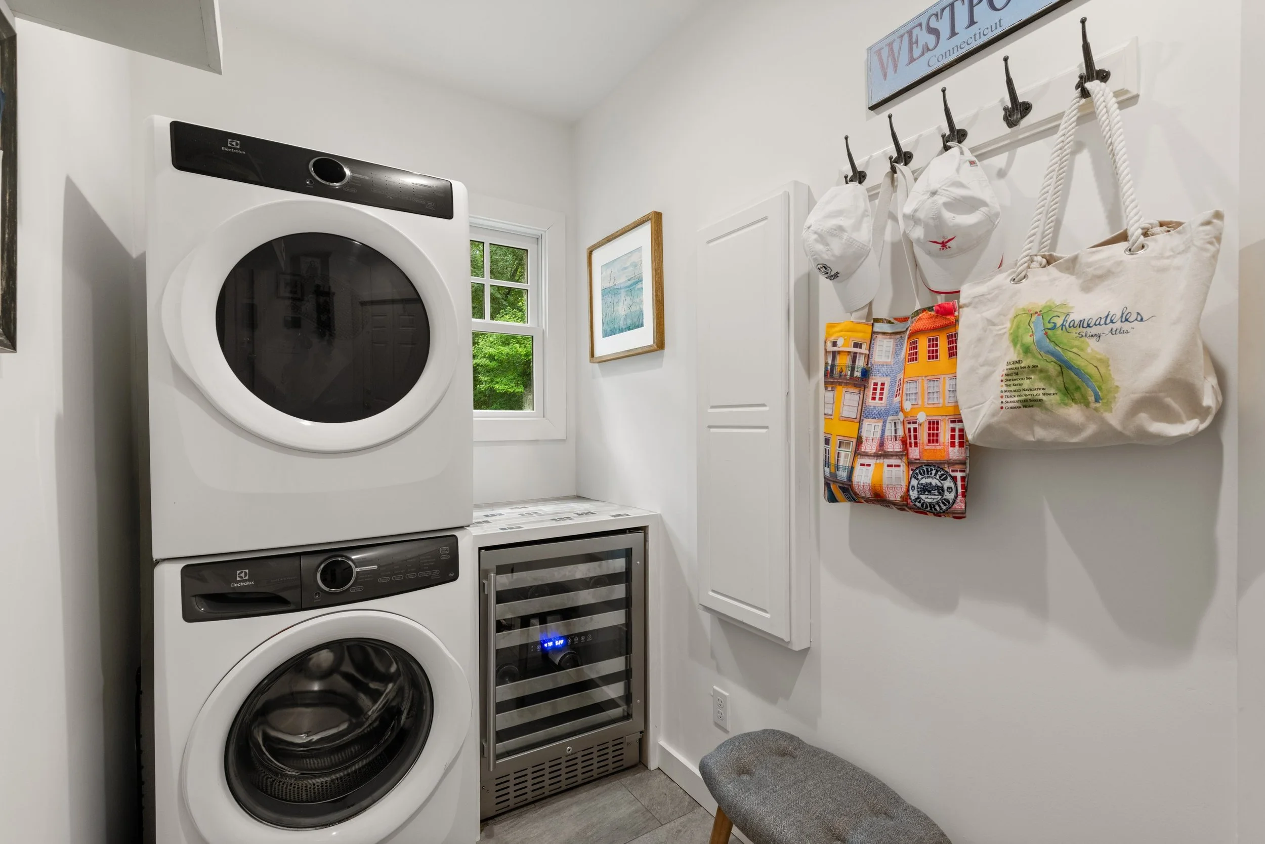 Laundry-room_228-Bayberry-Lane-Westport-CT_040-.JPG
