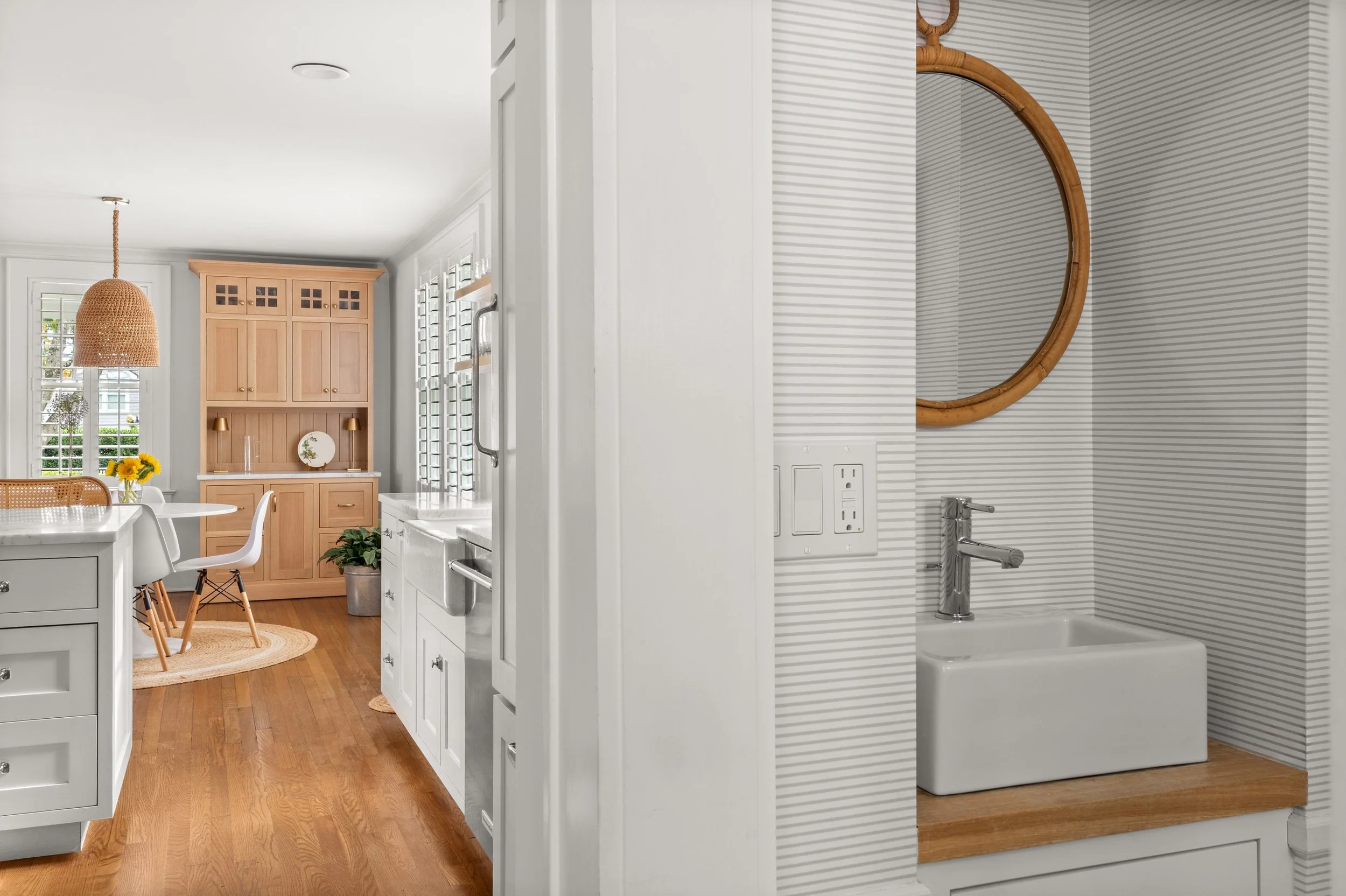 Powder-room_126-Oldfield-Road-Fairfield-CT_056-.jpg