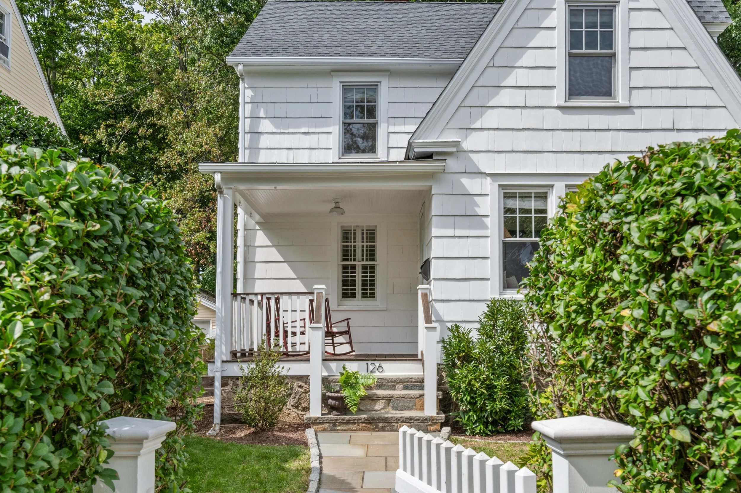 Side-porch_126-Oldfield-Road-Fairfield-CT_005-.jpg