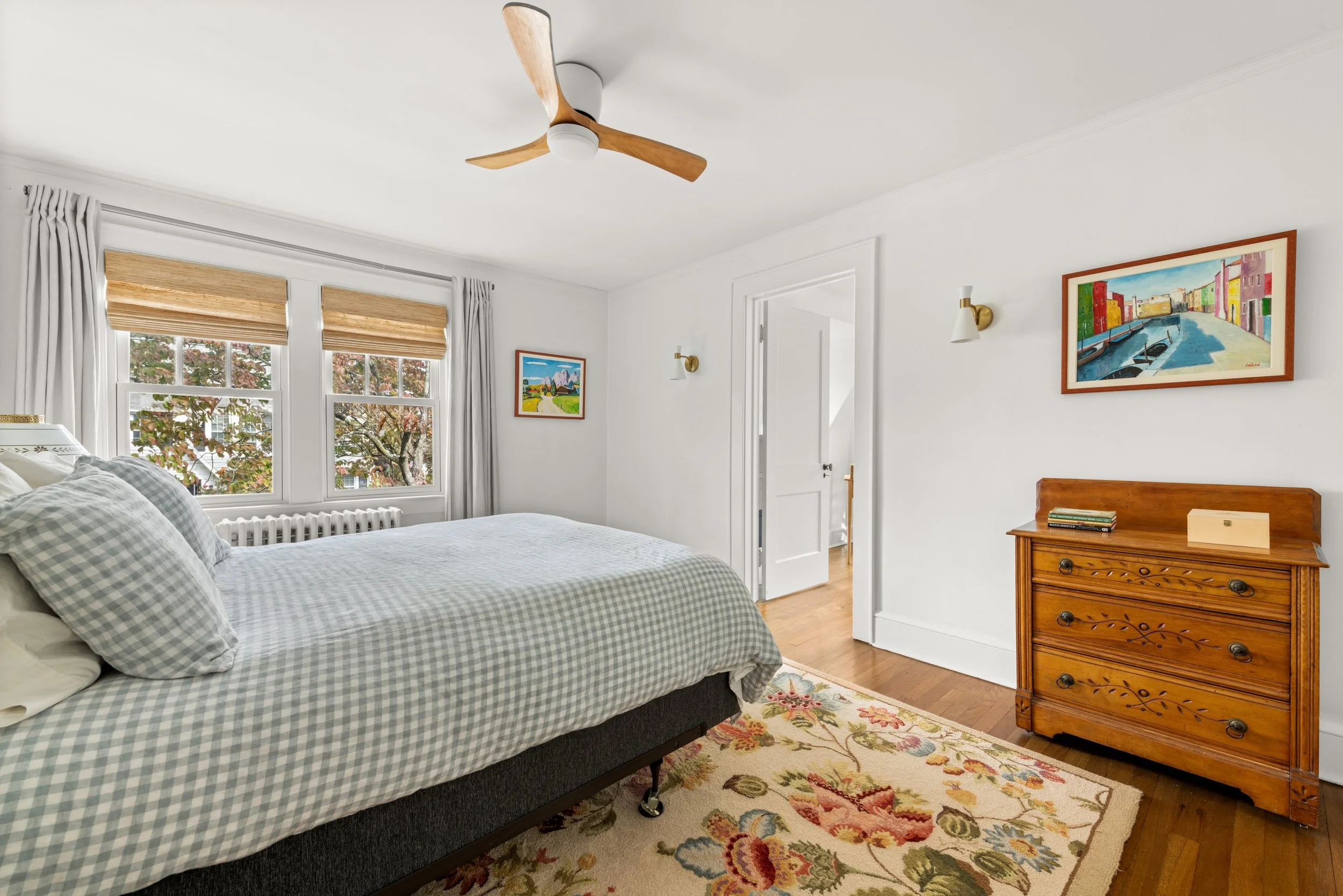 Primary-suite_126-Oldfield-Road-Fairfield-CT_062-.jpg