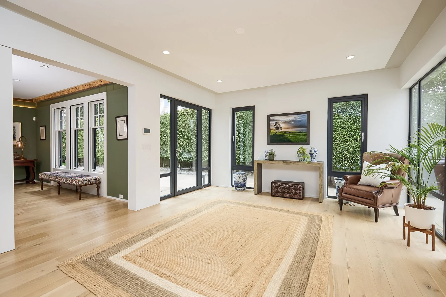 Foyer_1316-Pequot-Avenue-Fairfield-CT_101.jpg