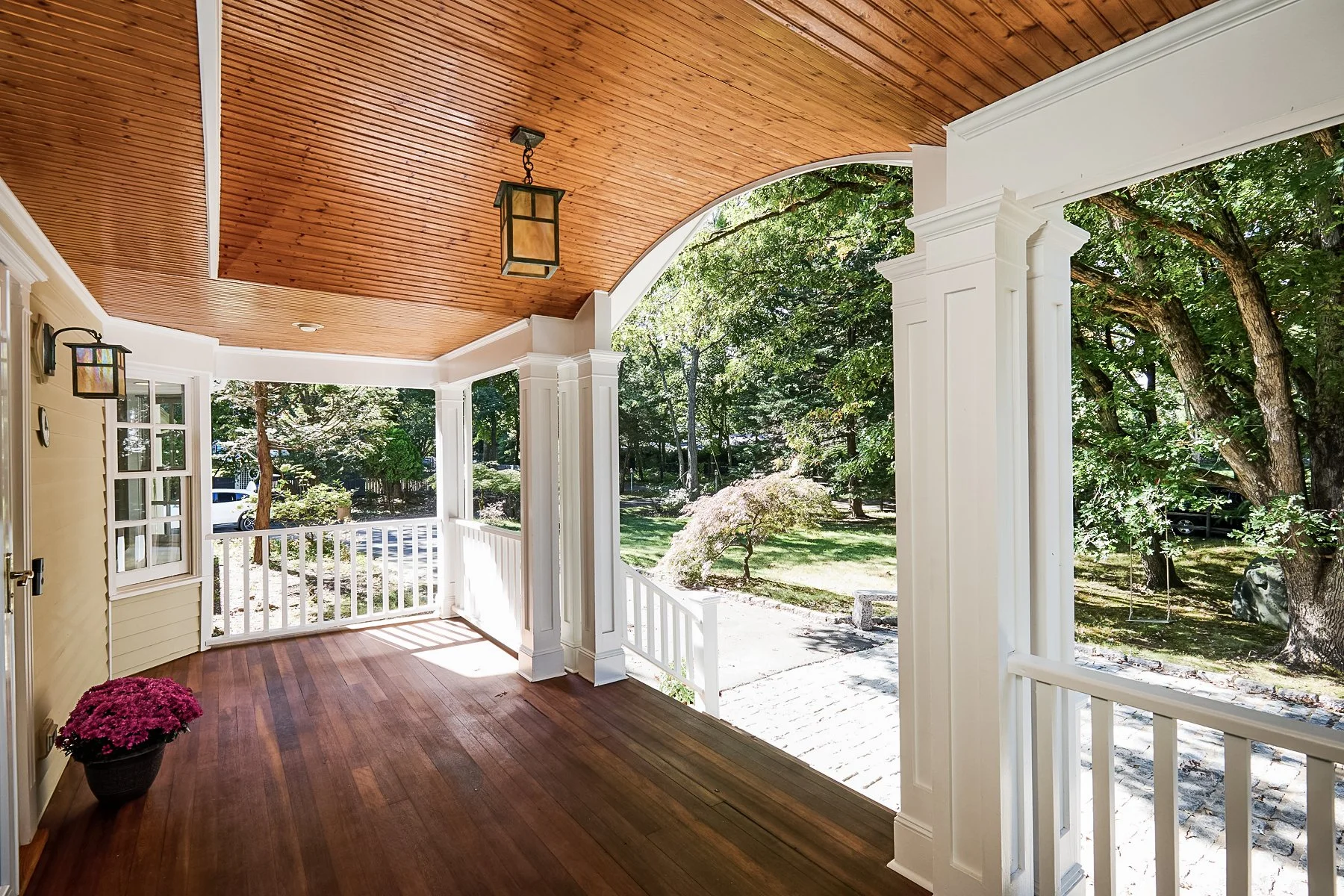 Front-porch__4-Surrey-Lane-Westport-CT_011.jpg