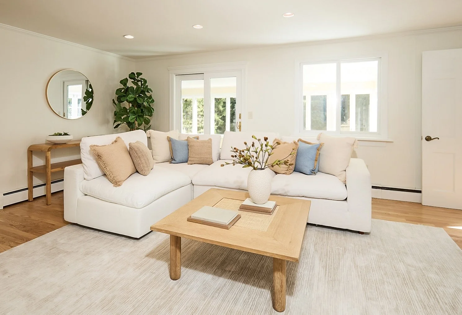 Family-room__4-Surrey-Lane-Westport-CT_050.jpg