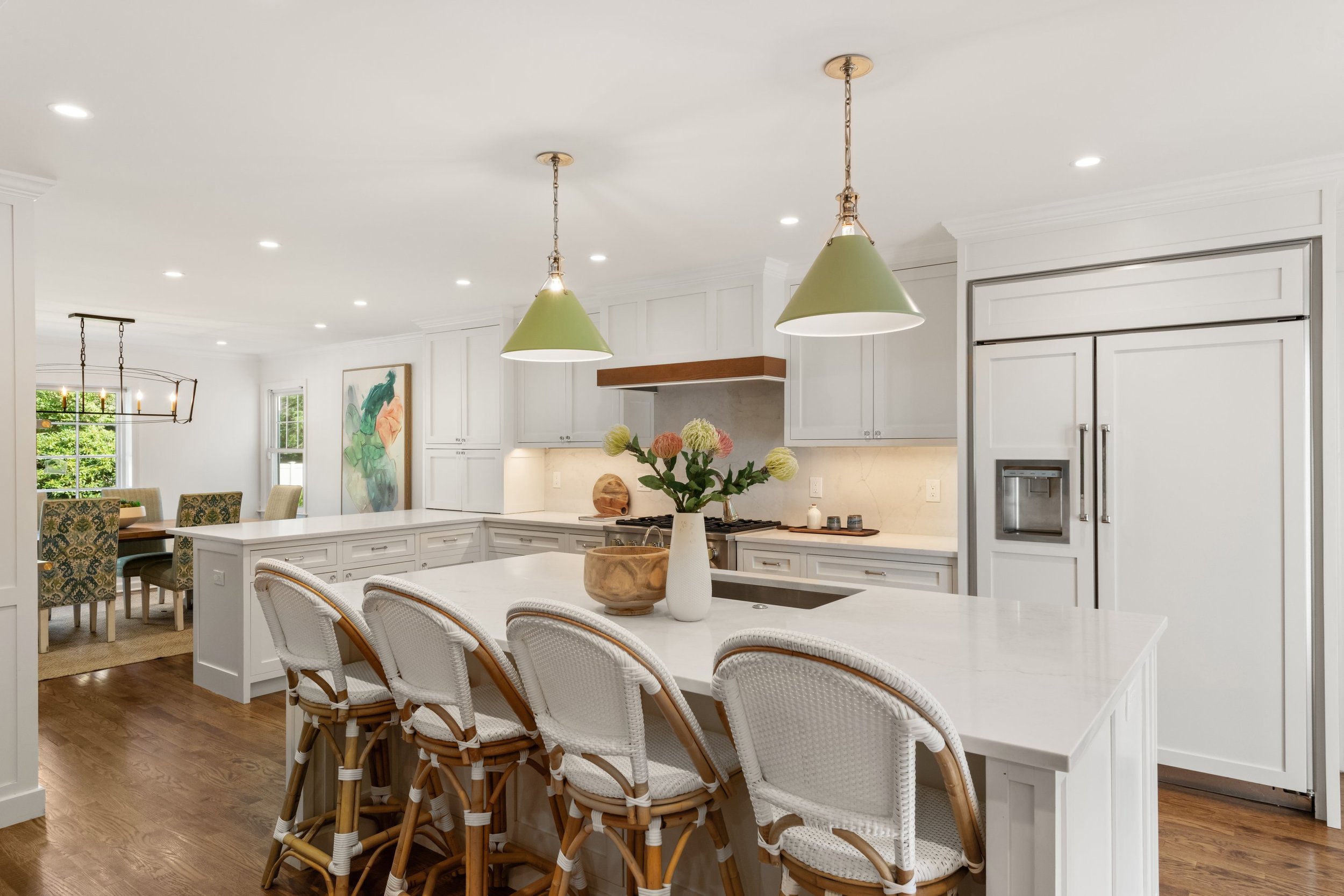 Kitchen-island-seating_1680-Cross-Highway-Fairfield-CT_063-.jpg