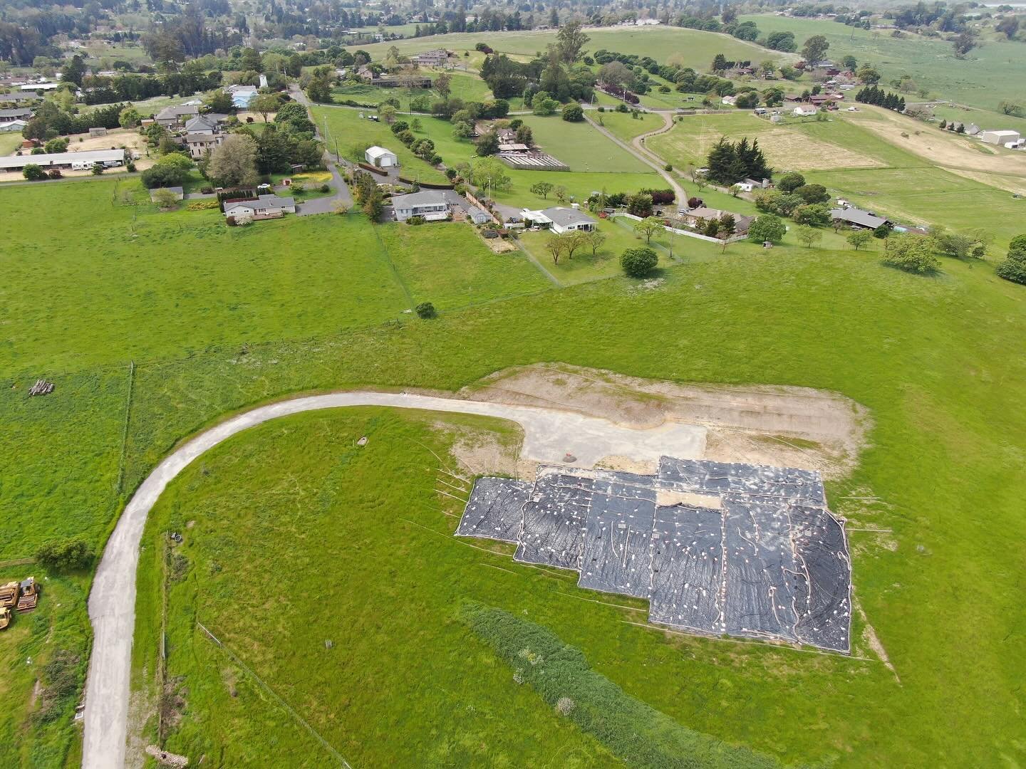 After (🤞🏻) a long winter I am looking forward to waking this site back up! We will be breaking ground on a great custom home in partnership with @danielstrening next week. Exciting times ahead! #customhomes #sonomacountycontractor #stonypoint