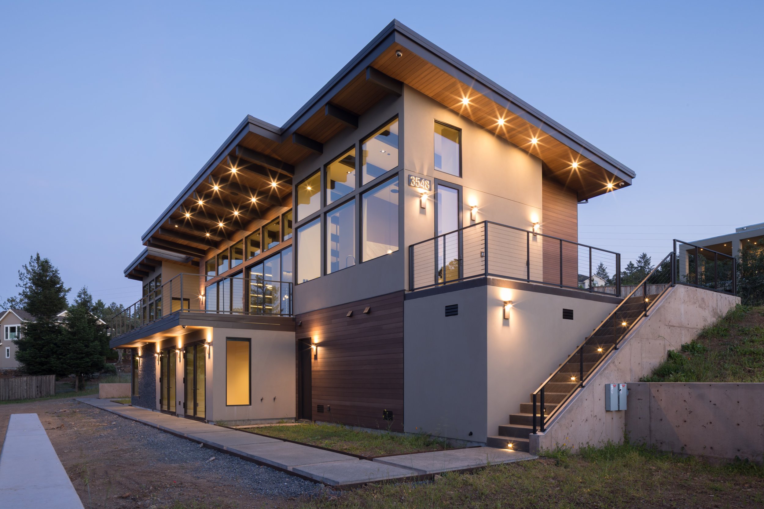 3548 Oakhaven 02.jpg