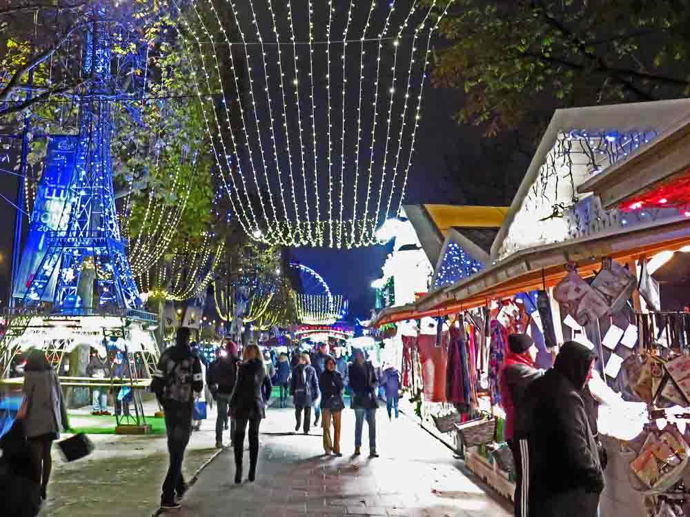 Tuileries-Xmas-Market-2.jpg