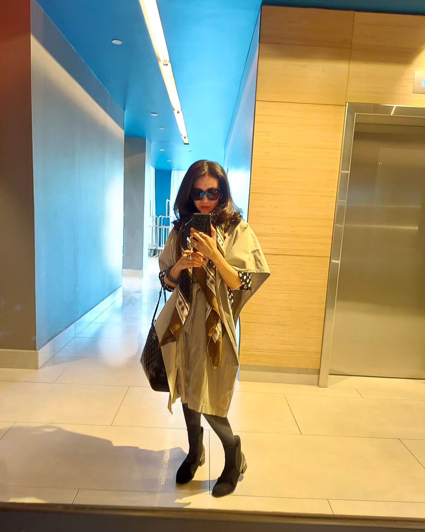 When you wear a bunch of layers because you'll be in 3 different climates in one day in NY

#mynyc #mynyclife #nycfashion #fashiongals #mondaymood #mondaymotivation #fashionistalife #fashiondiaries #fashiongals #fashiondesignerlife #girlbosslifestyle