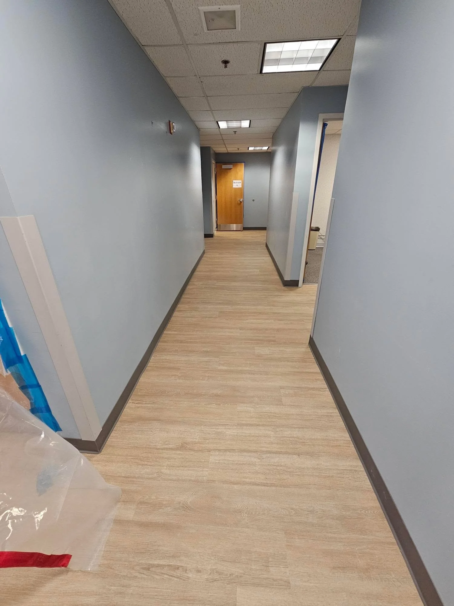 Finished floors at Corewell, completed to the standard we bring to every project. Clean execution, consistent results, and another job done the Preferred Flooring way.

#Corewell #CommercialFlooring  #PreferredFlooring #SettingtheStandard #OneInstall