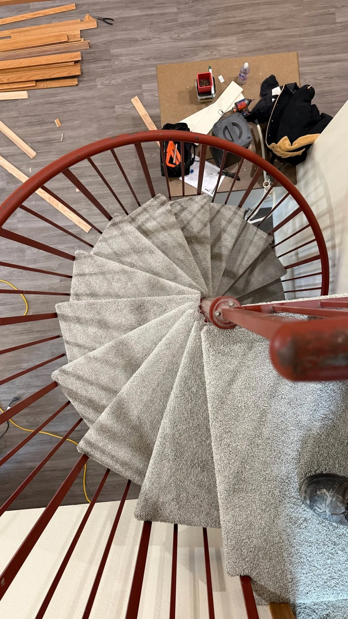 Spiral stairs done at Davenport.
Custom-fit carpet wraps, clean lines, and a precise finish from top to bottom.

#SettingtheStandard #OneInstallationataTime