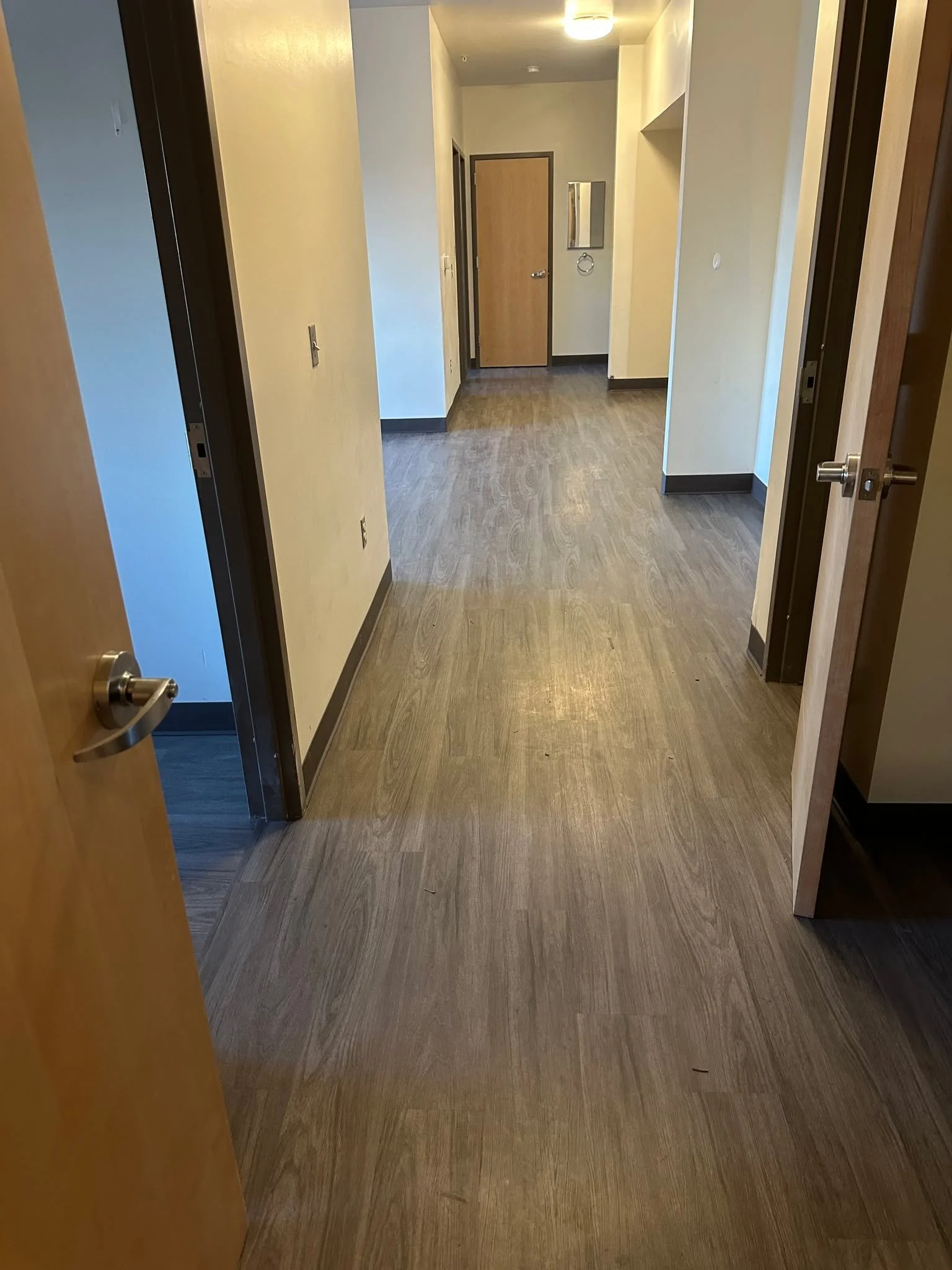 Davenport Rm 338 &mdash; complete.

LVT installation finished along with new vinyl base. Clean lines, consistent layout, and a finished space ready for use.

Another project delivered.

#FlooringProfessionals #LVTInstallation #PreferredFlooring #Sett