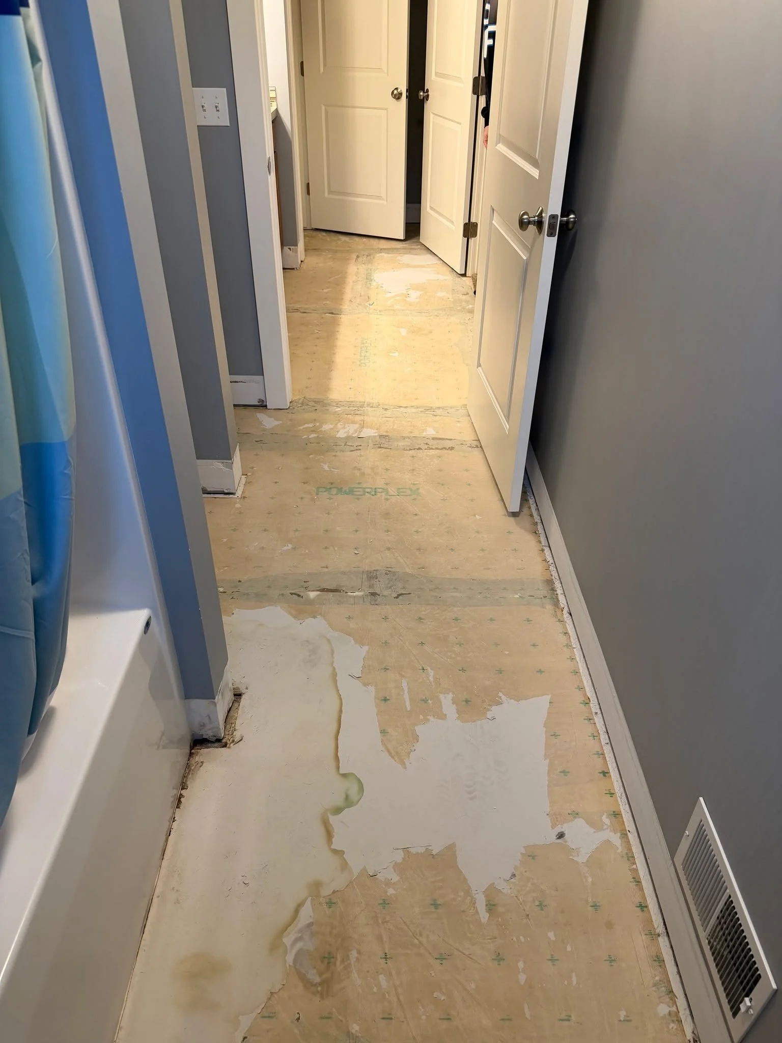 Tile installation in progress.

Ditra membrane and Kerdi band installed, with sealing and finishing work underway. Final result coming next.

#PreferredFlooring #SettingTheStandard #oneinstallationatatime