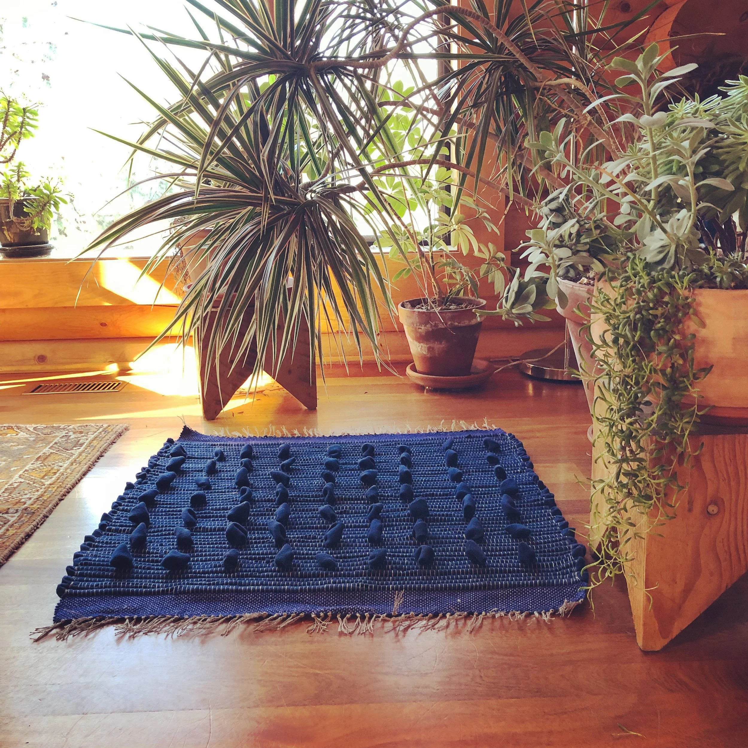 “Blue Oceans” wool rag rug