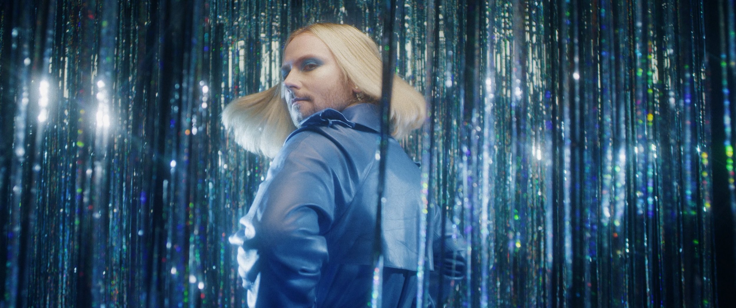 Strify - Go In V5.mov_snapshot_02.31.784.jpg