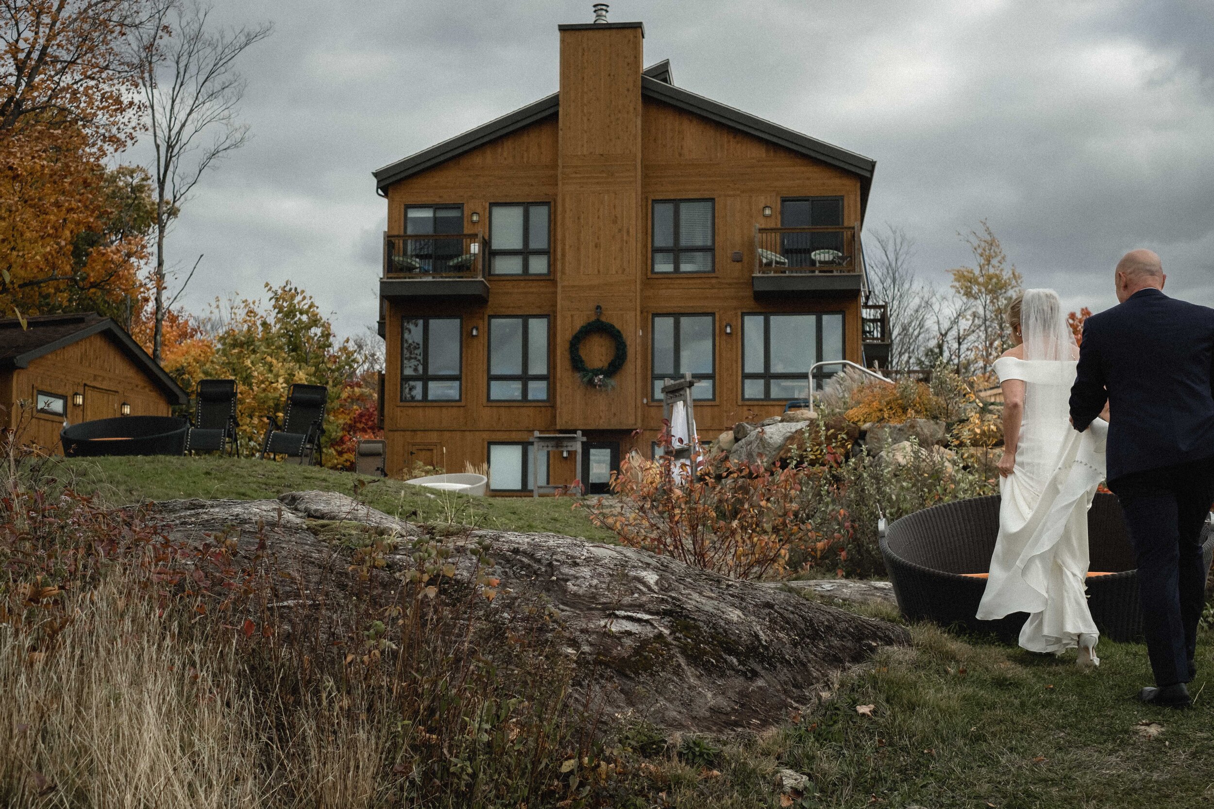 Fall Elopement in Quebec Laurentians-69.jpg