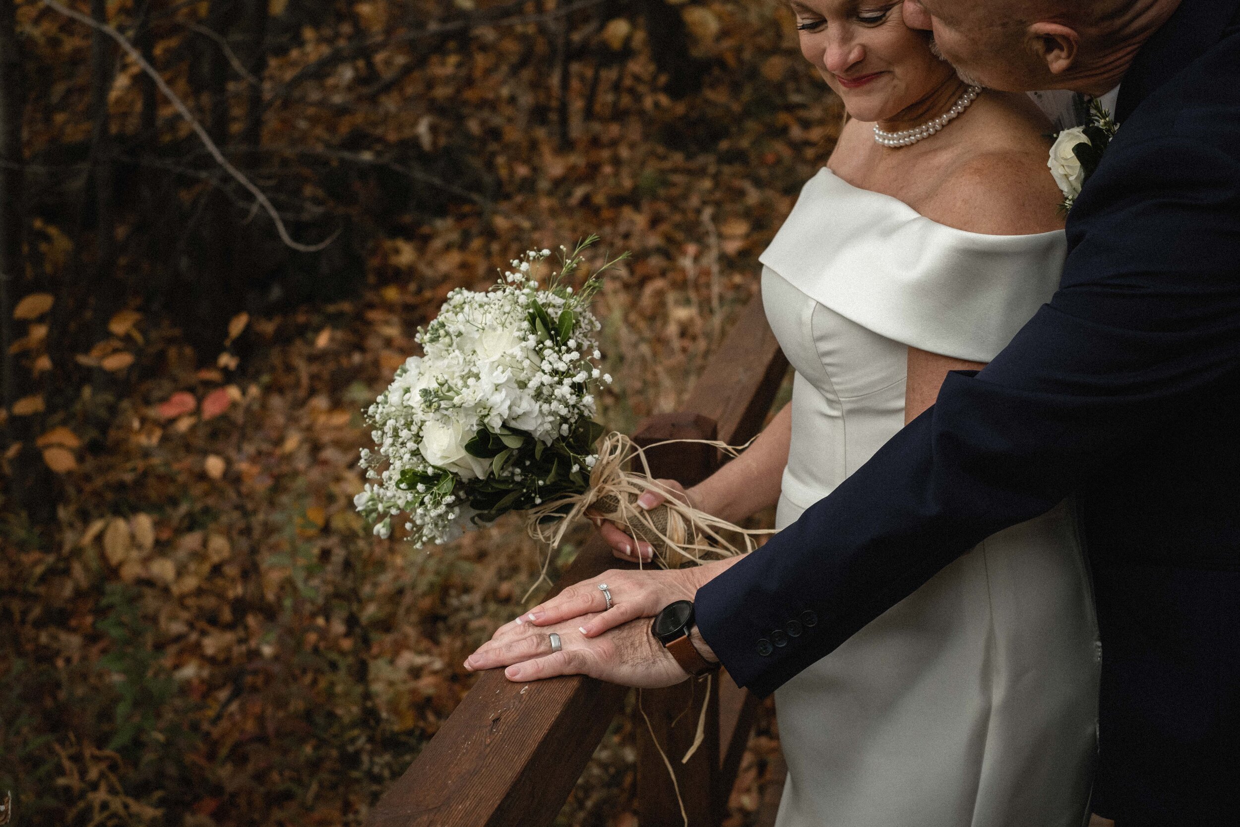 Fall Elopement in Quebec Laurentians-72.jpg