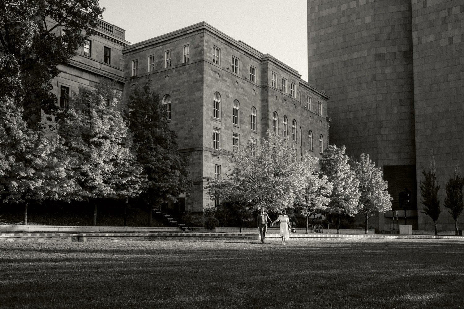 Chateau Ramezay Montreal Elopement-23.jpg