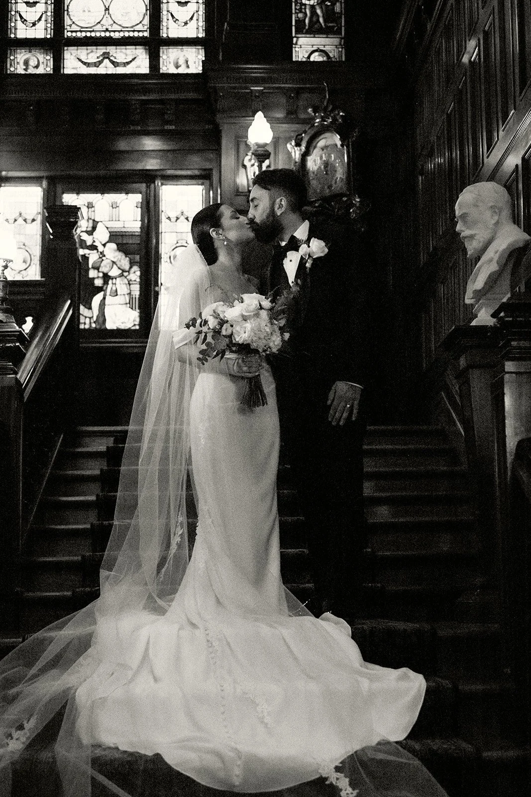 Le Mount Stephen Hotel Montreal Wedding - Annabelle Agnew -77.jpg