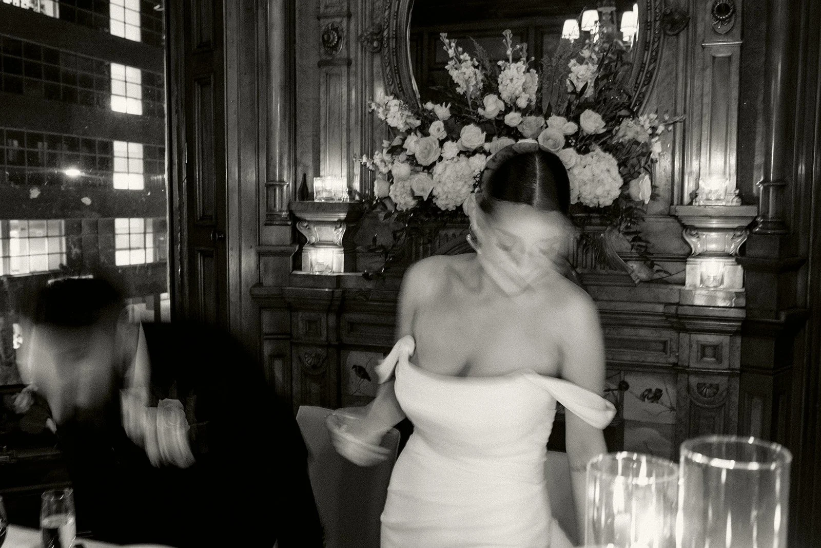 Le Mount Stephen Hotel Montreal Wedding - Annabelle Agnew -38.jpg