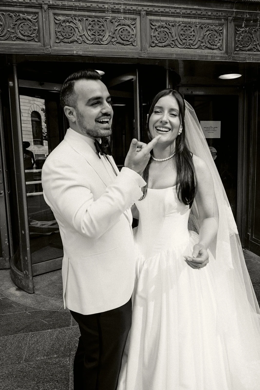 1 - Windsor Hotel Montreal Wedding - Rosalie Christopher-117.jpg