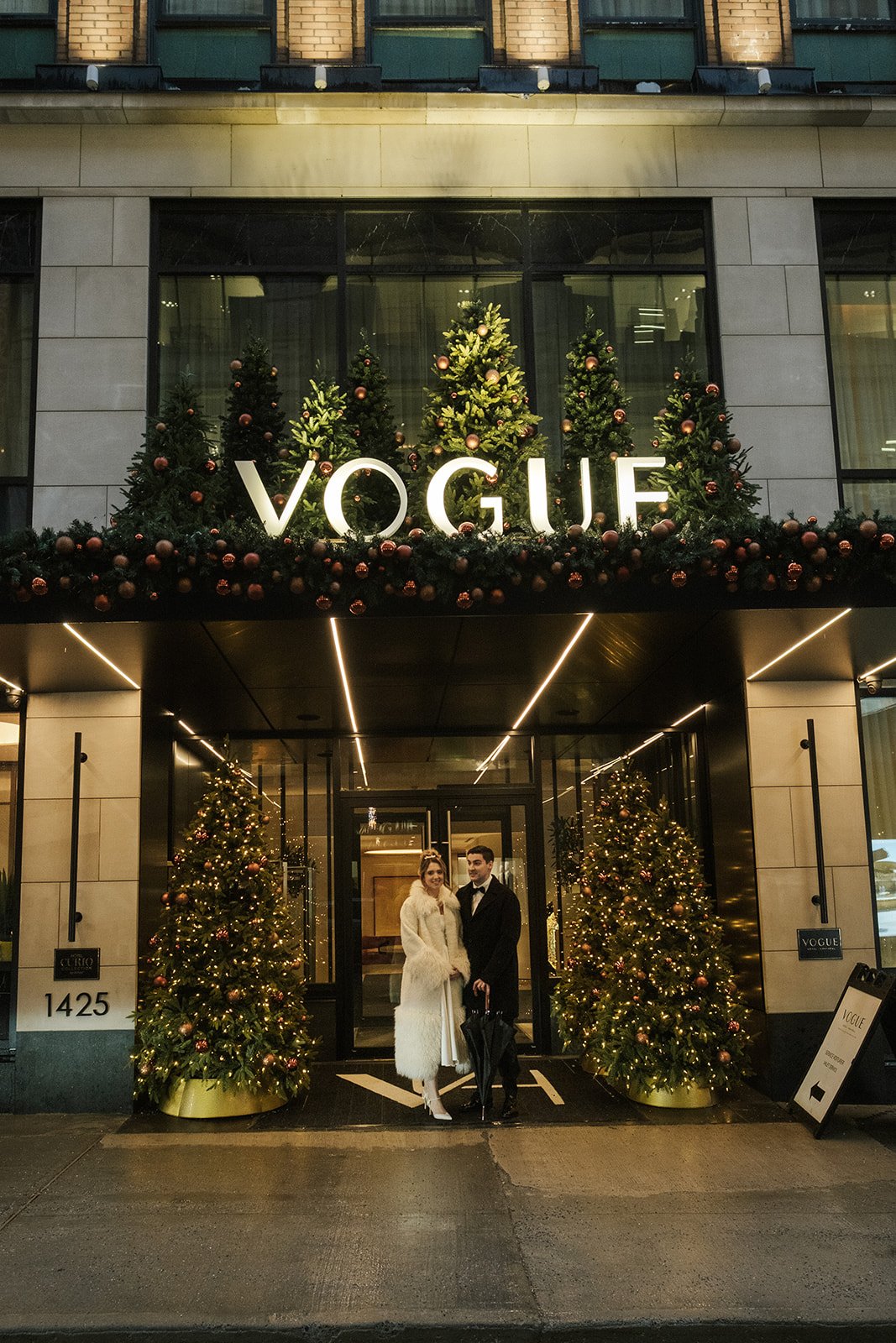 Montreal Winter Elopement Hotel Vogue - 27.1.jpg