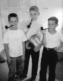 Howard (center) in a publicity shot of his own creation - for L’il Abner’s Poke Chops