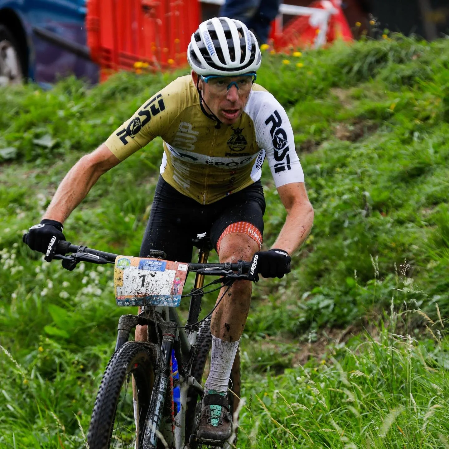 🏆 Alpine Cup Winner 2025 🏆

What was supposed to be a fairly straightforward task turned into a real challenge 😅➡️

Heading into the 4th and final round of the @mtbalpinecup, I knew a top 7 finish was enough to secure the overall. But @la_forestie