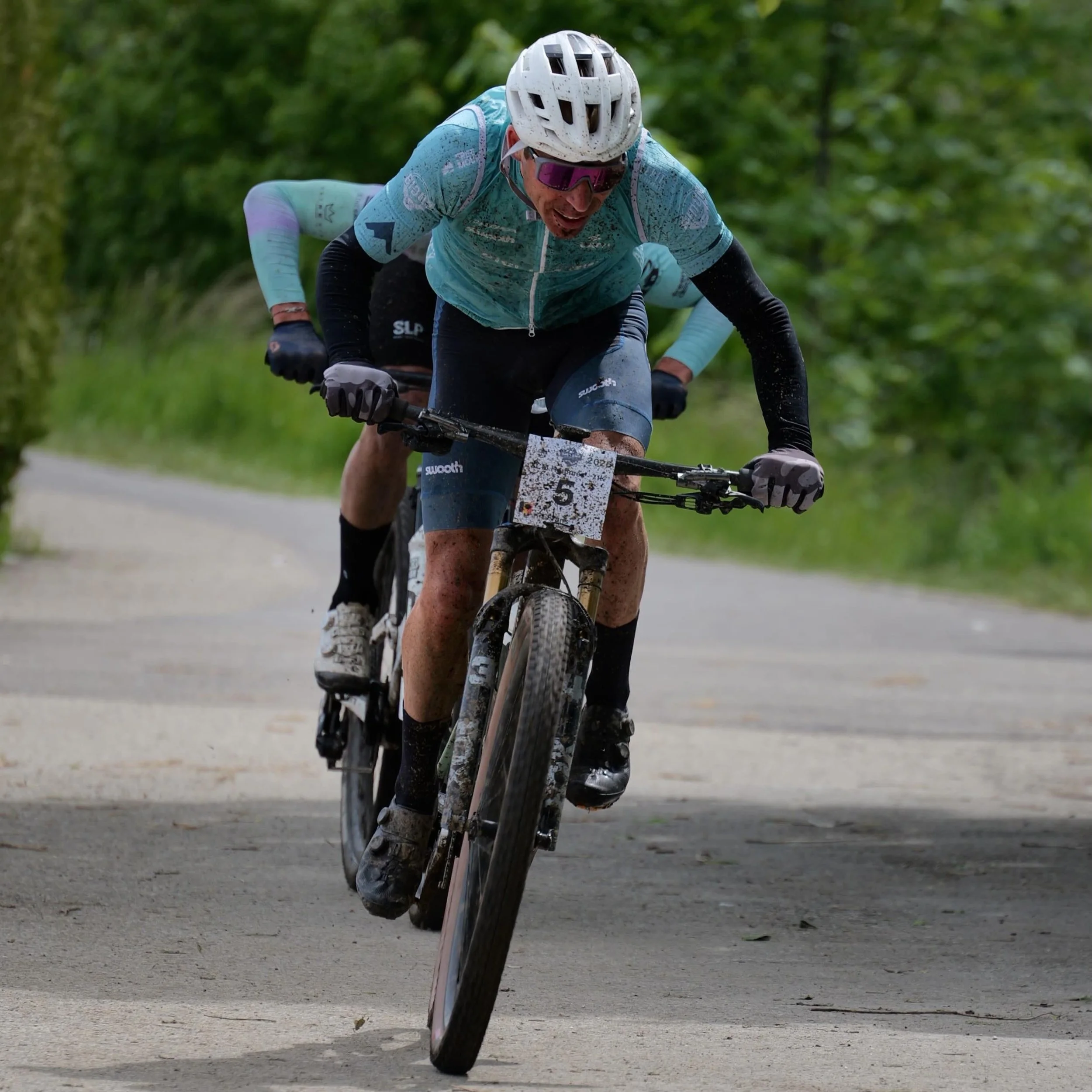 Did I just win a sprint 😵&zwj;💫🫣? &ldquo;Sprinted&rdquo; to 4th place in the @jurabikemarathon after a proper battle over the 73km and 2900hm. More importantly, a hard but fun day out giving my best uphill and sliding down the slippery Jura mounta