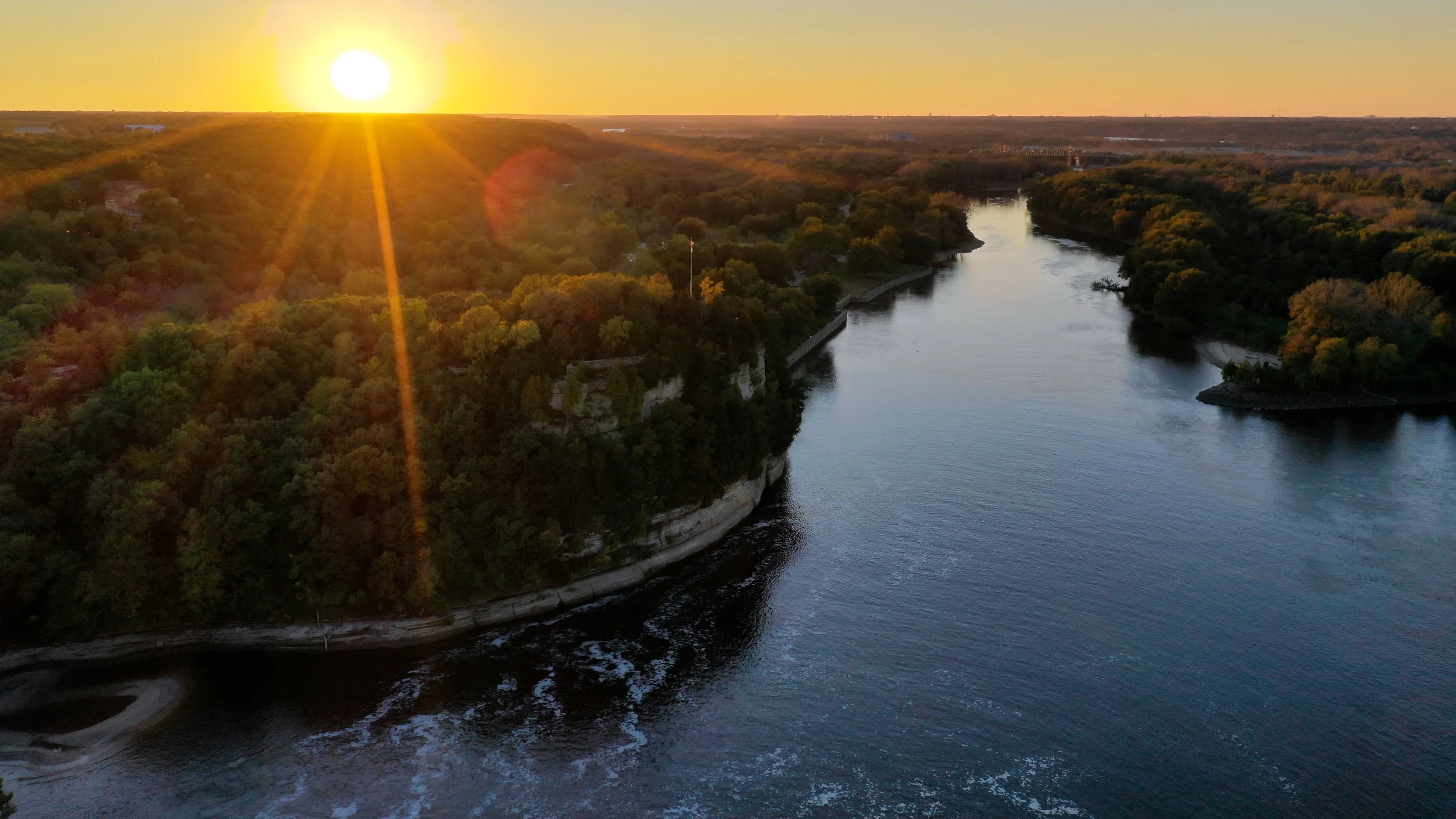 Starved Rock Sunset 16x9.jpg