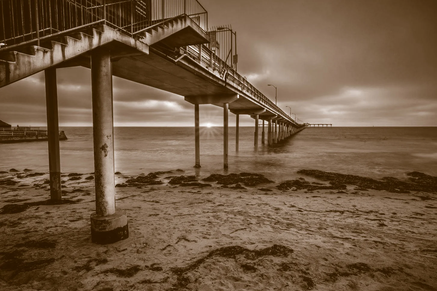 ob pier_sepia.jpg