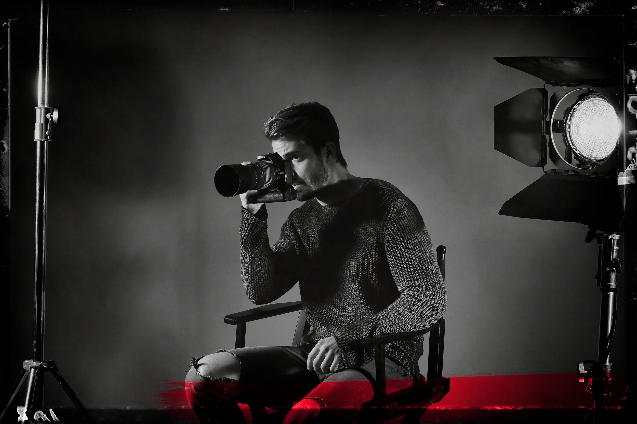 PHOTOGRAPHER MANU AXB.jpg