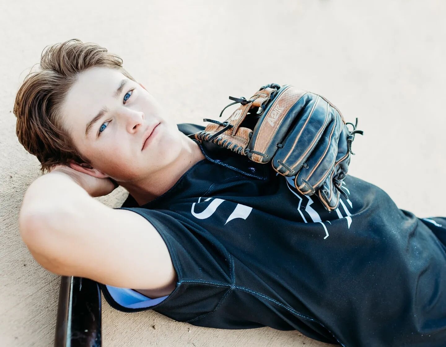 Senior session is in full swing over here...with this heat, we try to work fast while still capturing great photos!

@jack.novak04 I hope you have an amazing senior year!!