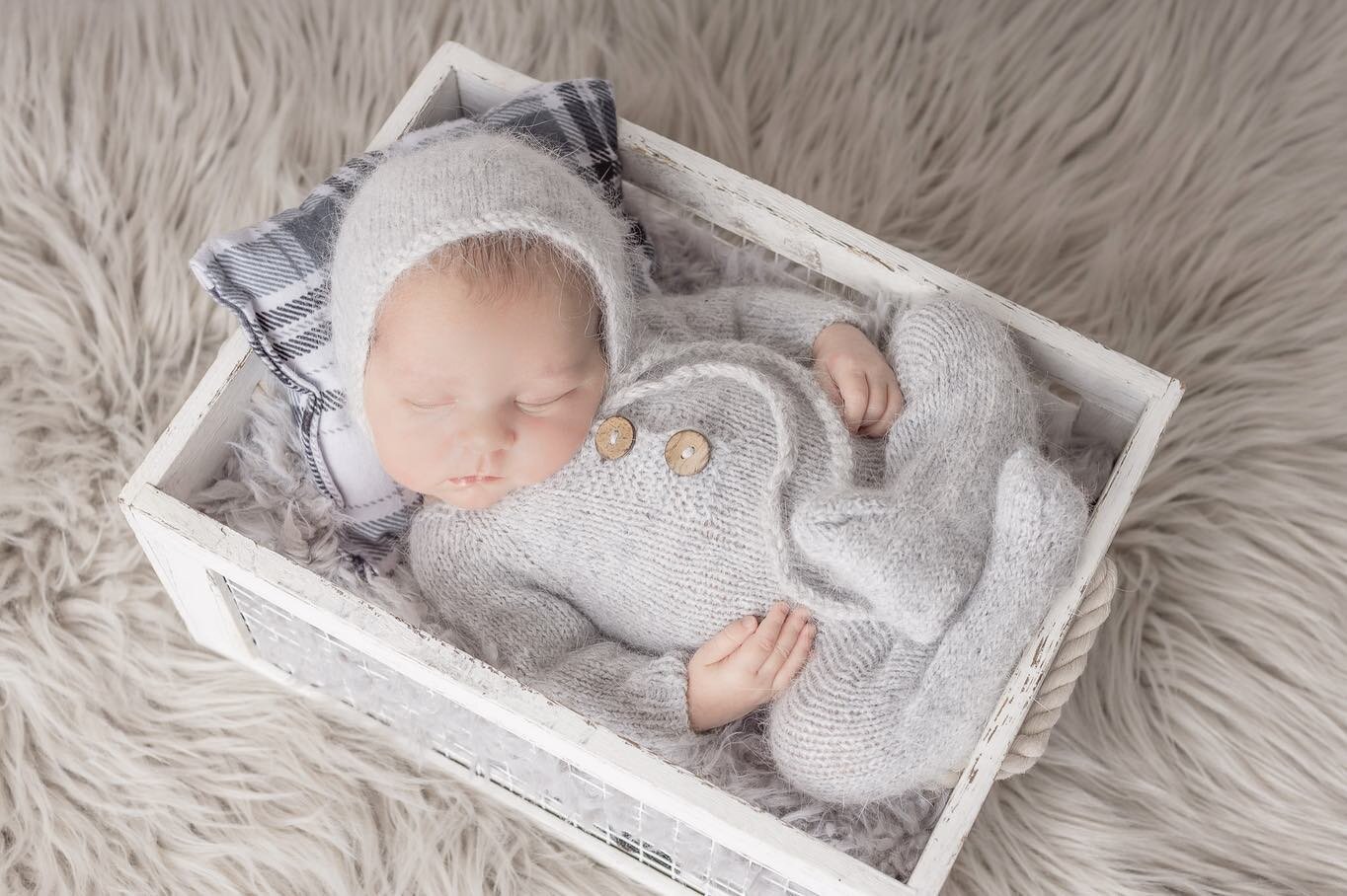 All of these summer babies are so peaceful and mellow! What a joy to work with them!

Welcome to the world, Jackson!

#newbornphotos #highlandsranch #highlandsranchcolorado #highlandsranchnewbornphotographer #denvernewbornphotographer #summerbaby