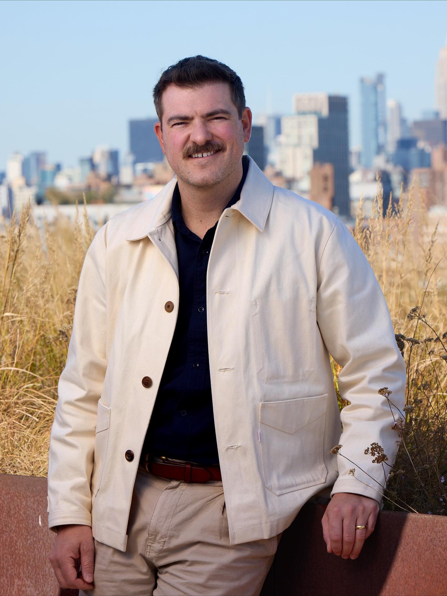 New headshots brought to you by my prized possession -my @_slow_process_ jacket. 🤪 Quick life update: moved to ny and working as a lighting designer after an amazing year at NYSID. NY friends I am in the market for a studio in Brooklyn!!! Pls send a