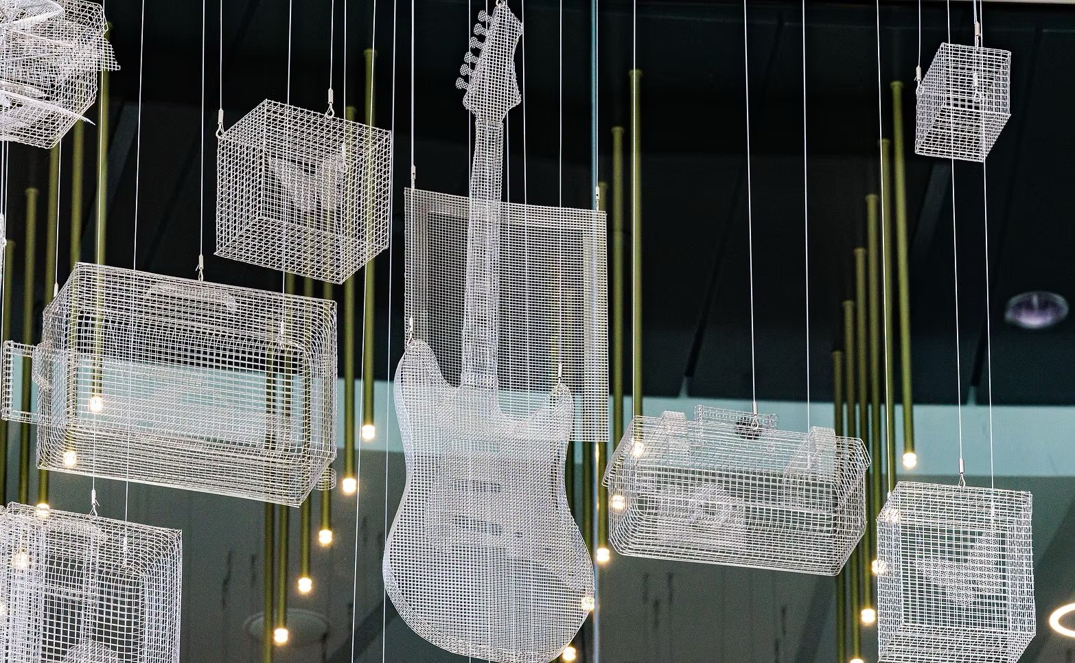 Kipp Kobayashi_MSP Airport_The Things We Carry_Public Art Services_27_web.jpeg