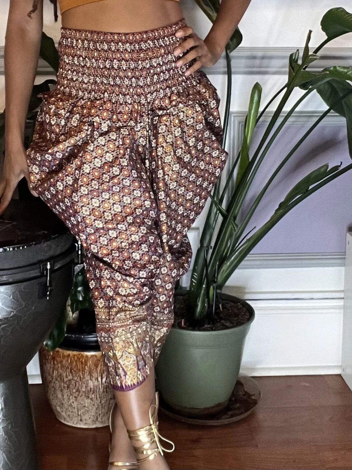 CCD095F7-F0B4-4B51-B9AB-F846DF824387