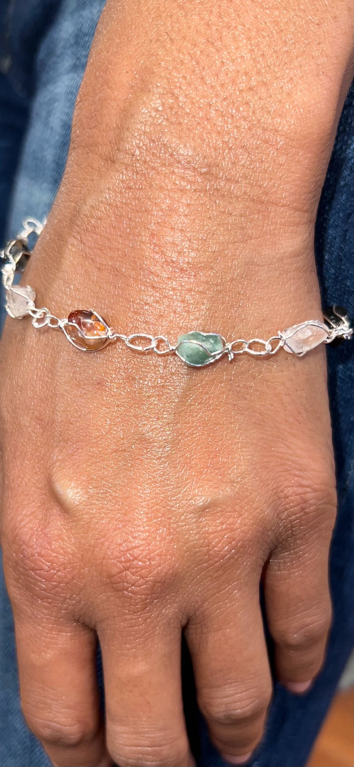 0B26C1C1-4083-4504-A578-B3B6D86CA304