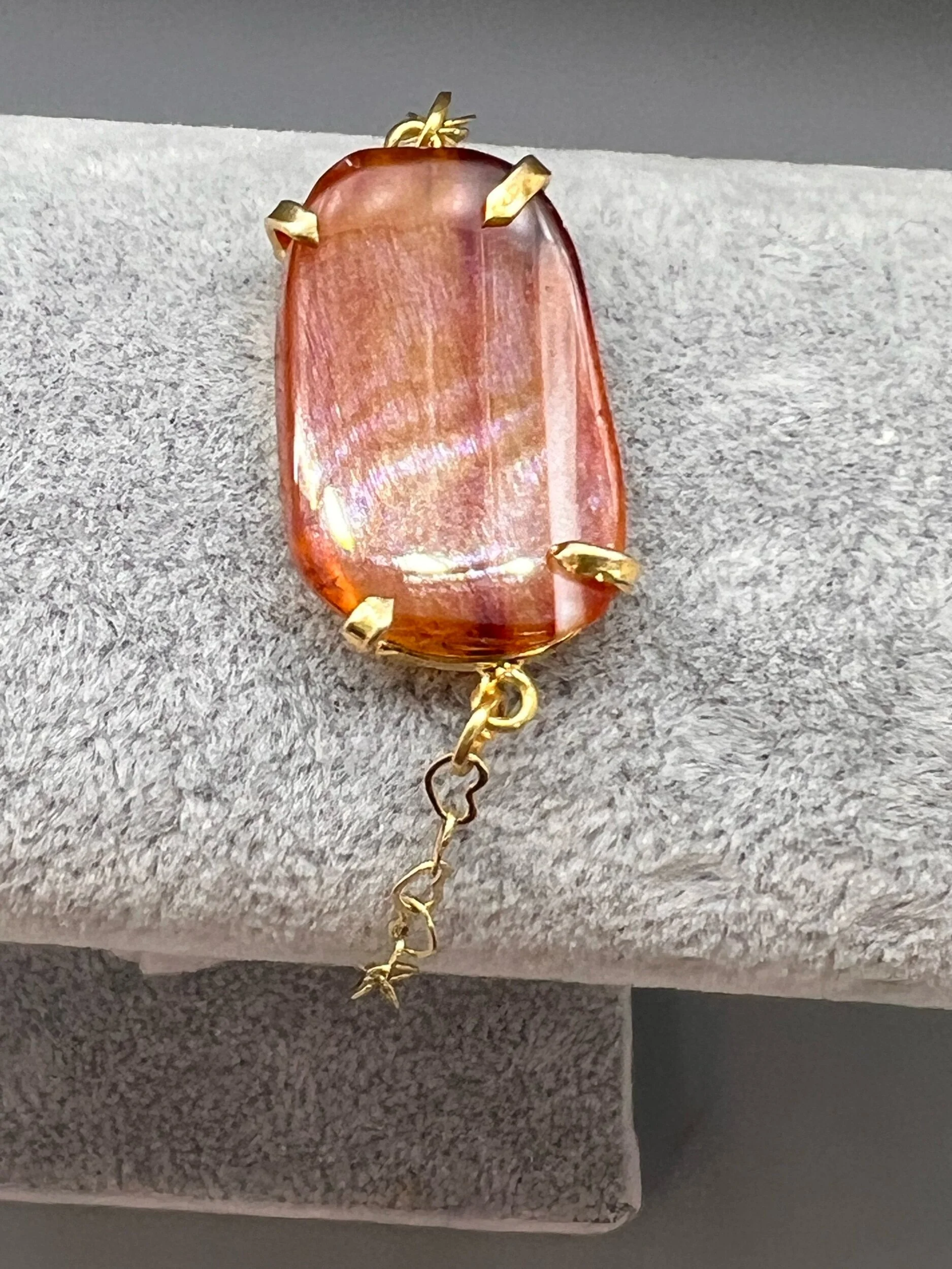 D4D301B3-63B3-4FA1-9995-EE94A9214CE2