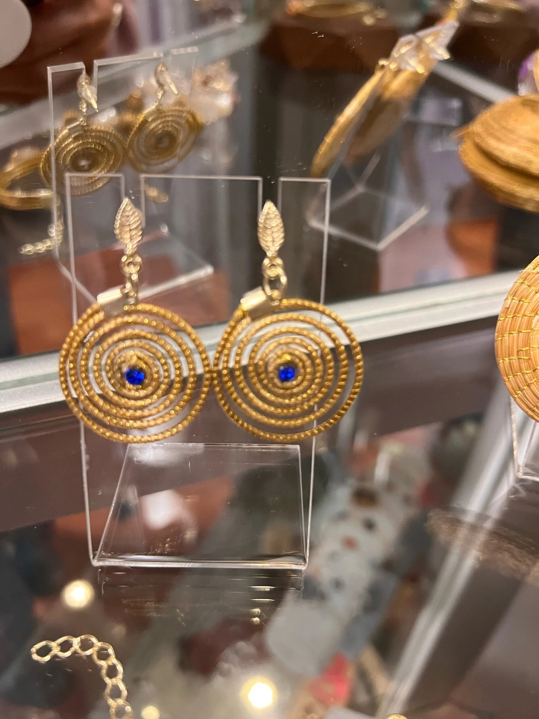 DEC4CF6C-58F8-4B17-A1E8-BEFBA92665FA