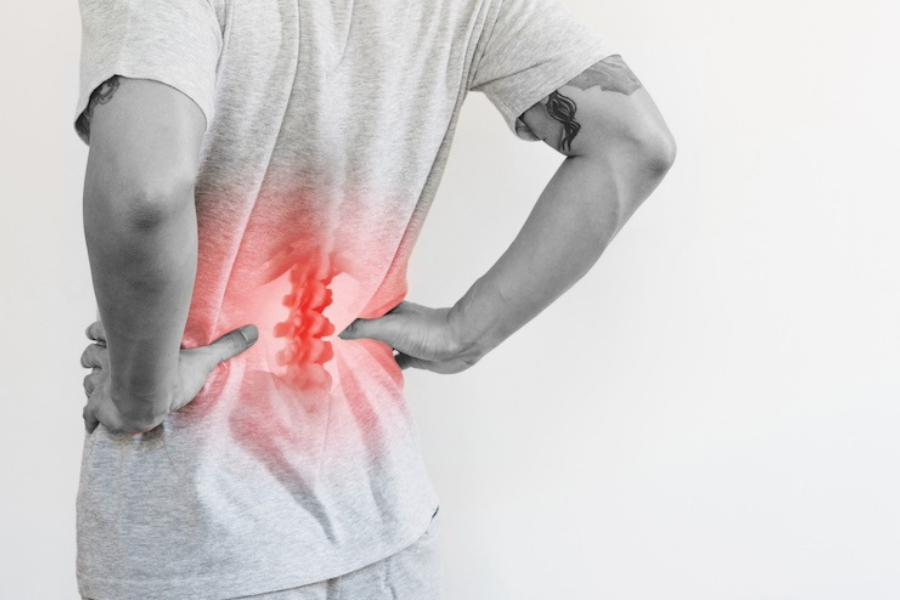 8 Things Every Yoga Teacher Should Know About Back Pain