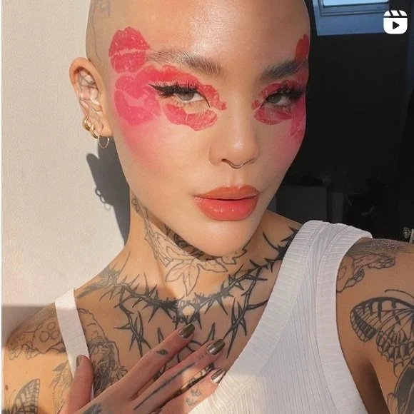 Read My Lips: The Hottest Makeup Trend for V-Day