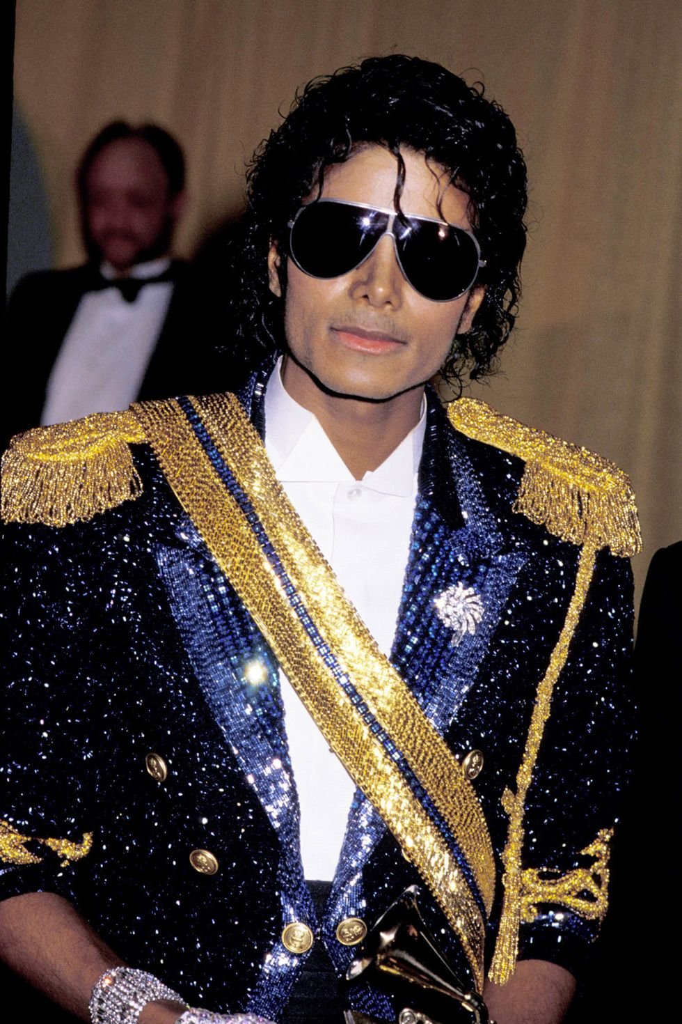 hbz-michael-jackson-1984-gettyimages-74710639.jpeg