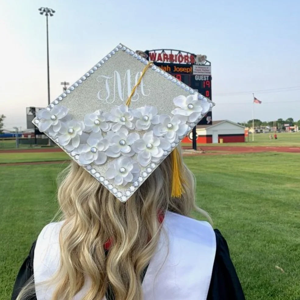 You Graduate College Next Month, Now What?: A Guide to Dealing with Your Quarter-Life Crisis