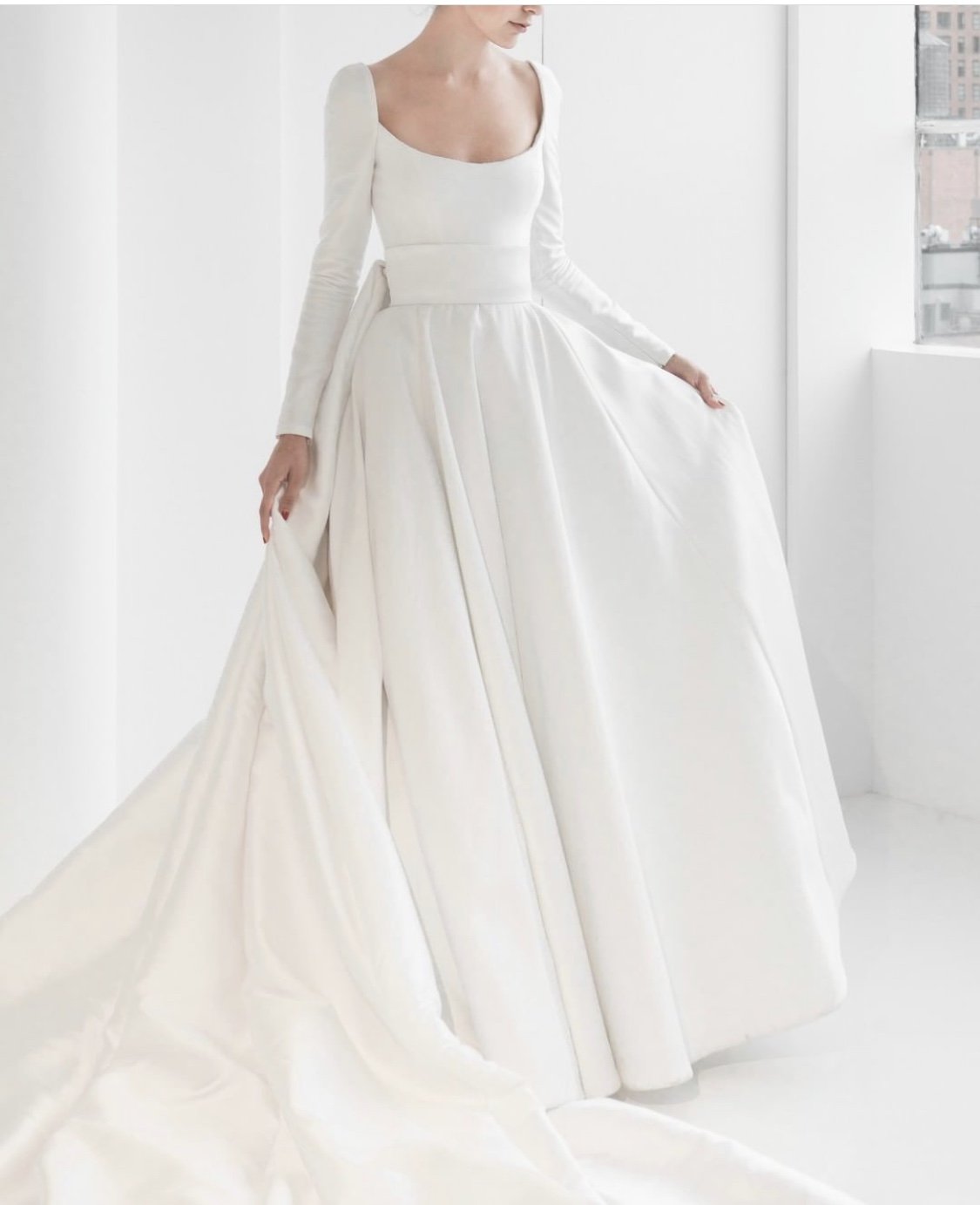 reem-acra-long-sleeve-simple-ball-gown-wedding-dress-34227793.jpeg