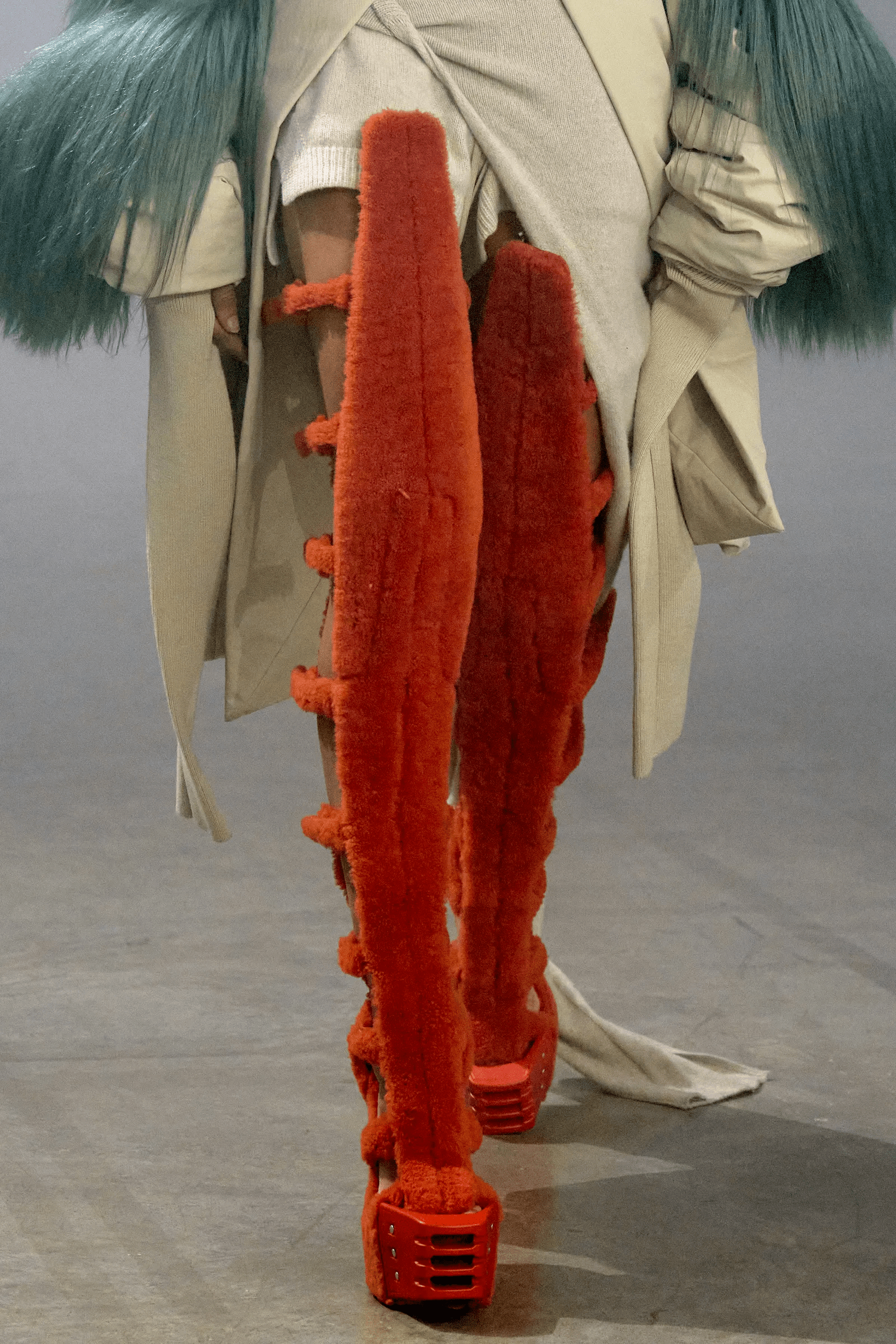 00099-rick-owens-fall-2022-ready-to-wear-details-paris-credit-gorunway.png