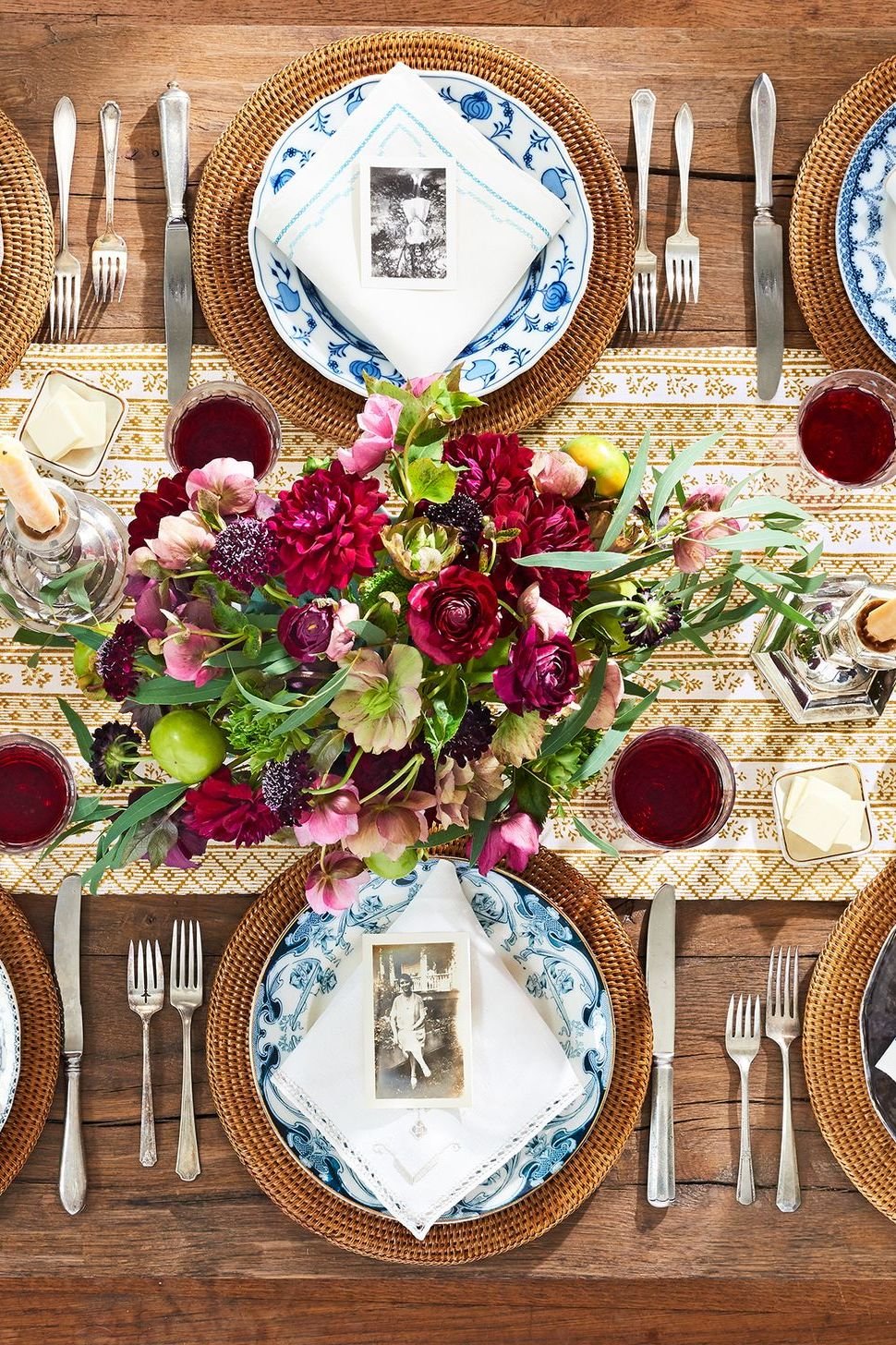 thanksgiving-table-settings-1595515375.jpeg