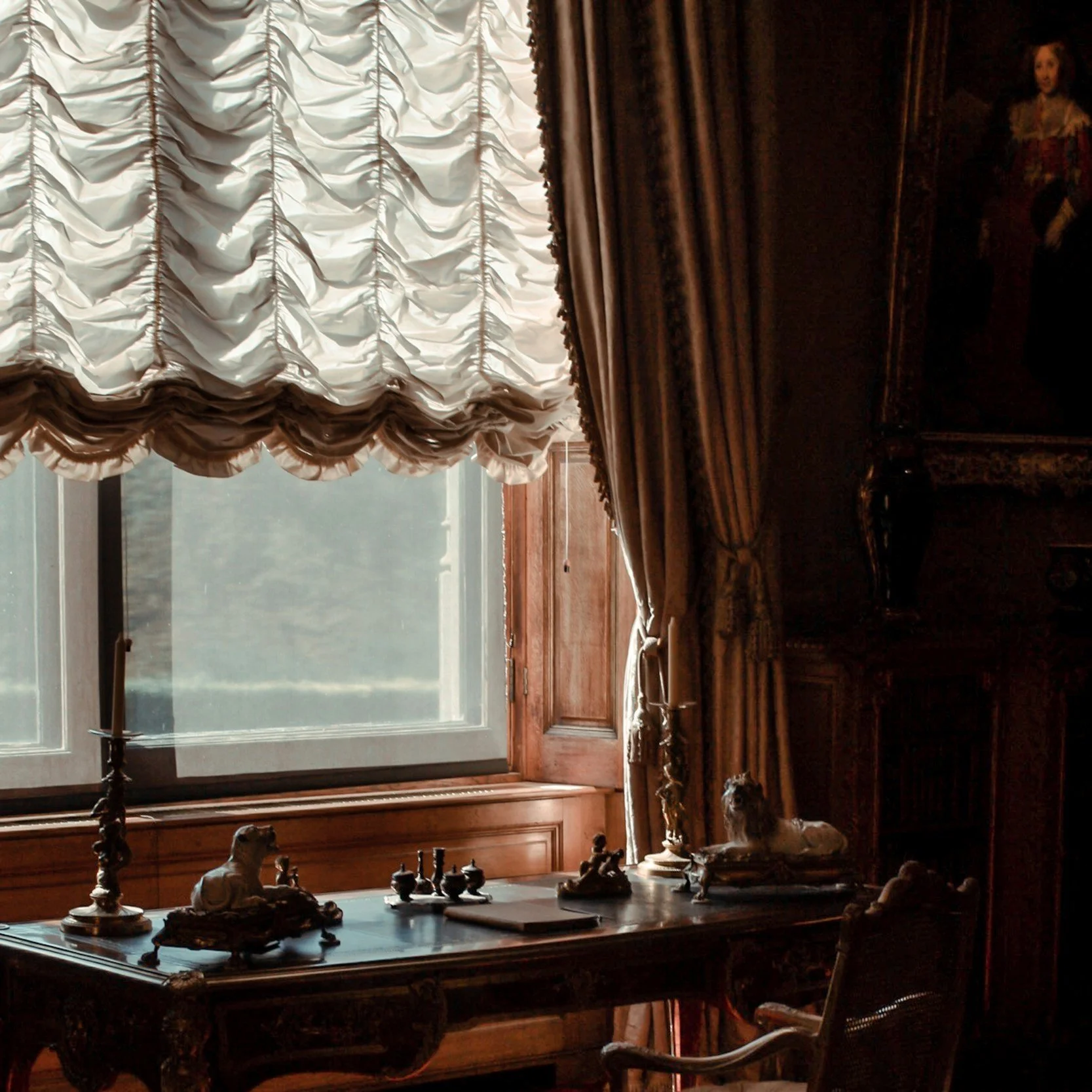 Forever Chic: The Enduring Influence of Victorian Accessories