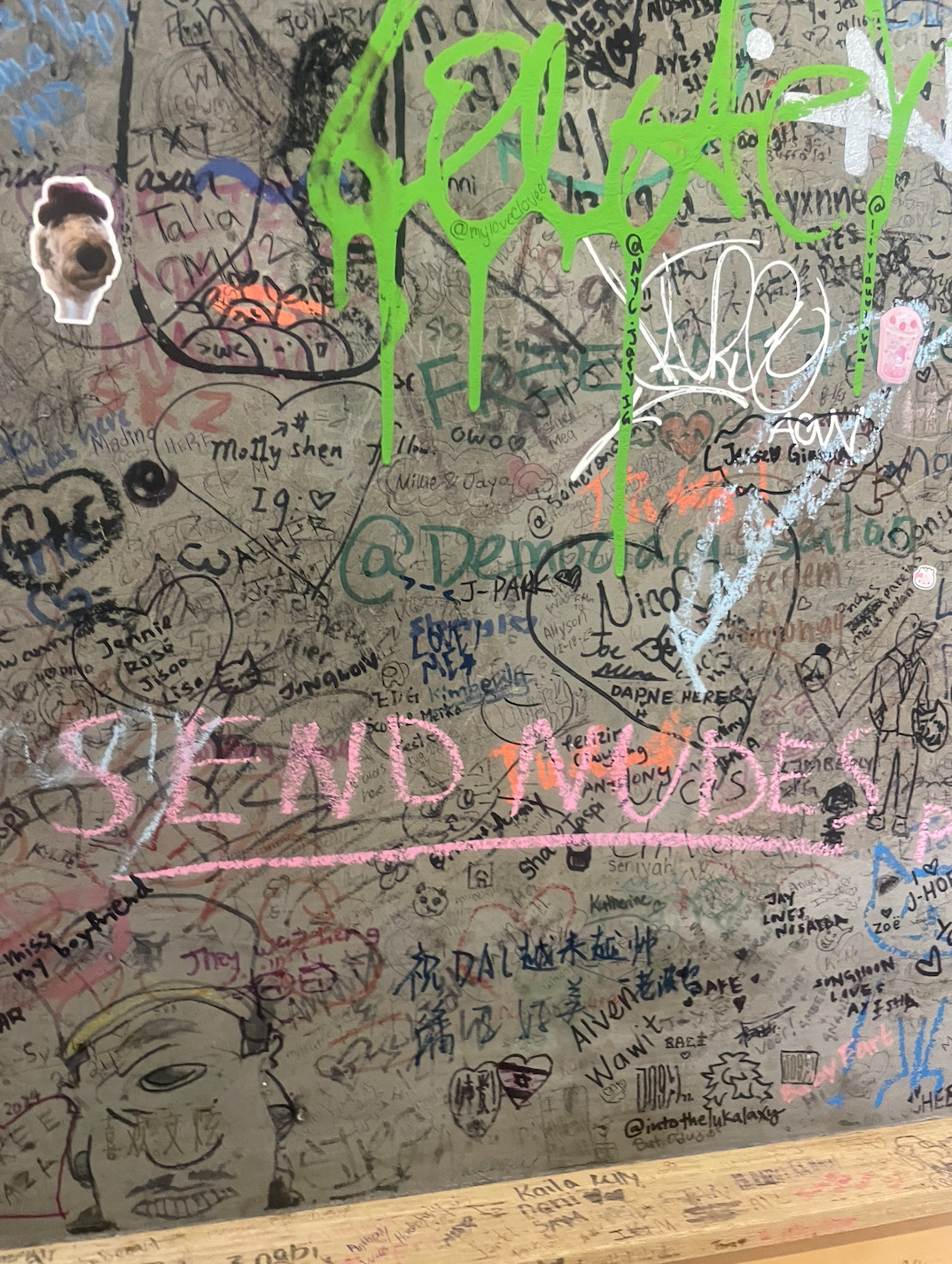 Captura de pantalla 2025-12-11 a la(s) 18.04.27.png