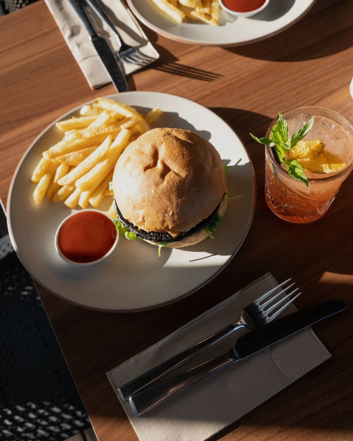 Available for lunch:

Double Smash Burger: two beef patties, double cheddar, pickles &amp; Whalers sauce.

Vegan Mushroom Burger: grilled field mushroom, chimichurri, aioli, rocket &amp; tomato.

You&rsquo;re not picking wrong here! 

Locals get 15% 